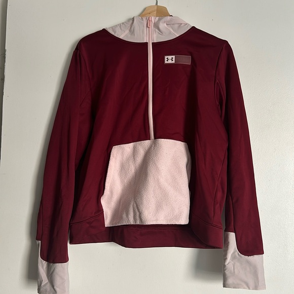 Under Armour Jackets & Blazers - GUC Loose fitting Under Armour Sweatshirt